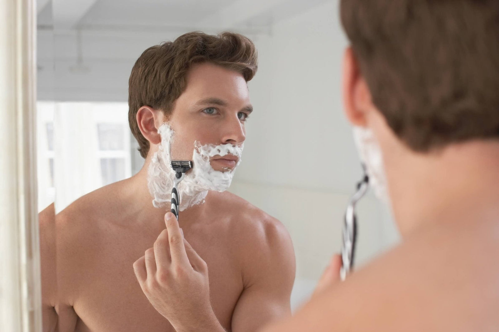 De zoektocht naar de perfecte scheerbeurt. - Manandshaving